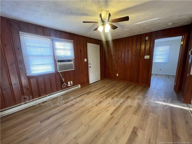 Photo - 1725 Cumberland Dr