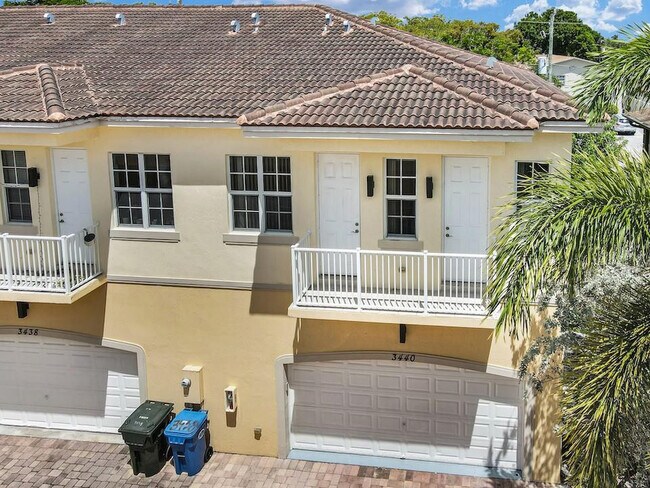 Photo - 3432 NE 15th Ave