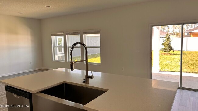 Photo - 47 Carbonell Pl