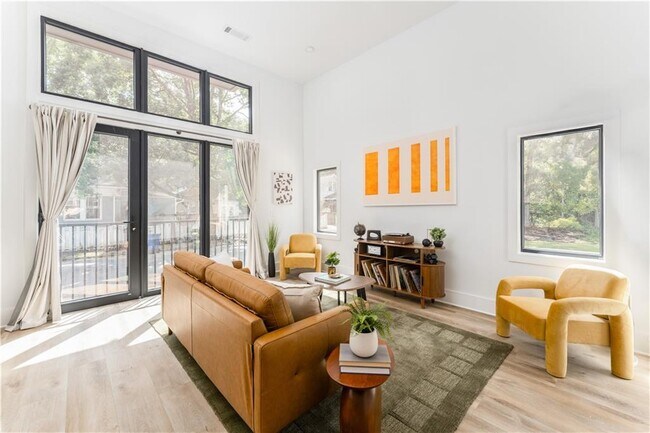 Photo - 1160 Gracewood Ave SE Unit 311