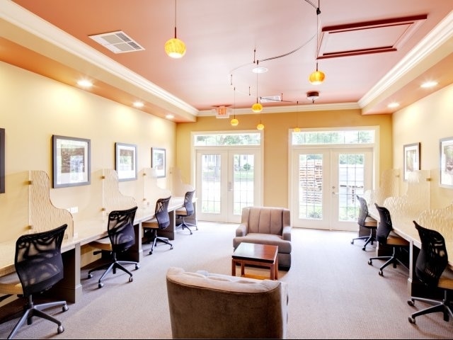 Business Center - Deacon Station Apartments