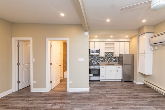 Photo - 1551 W Albion Ave Unit G