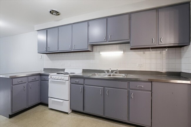 Photo - 6206 W 64th Pl