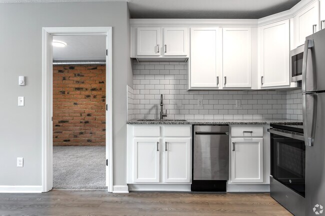 Photo - The Brickhouse at Creekside