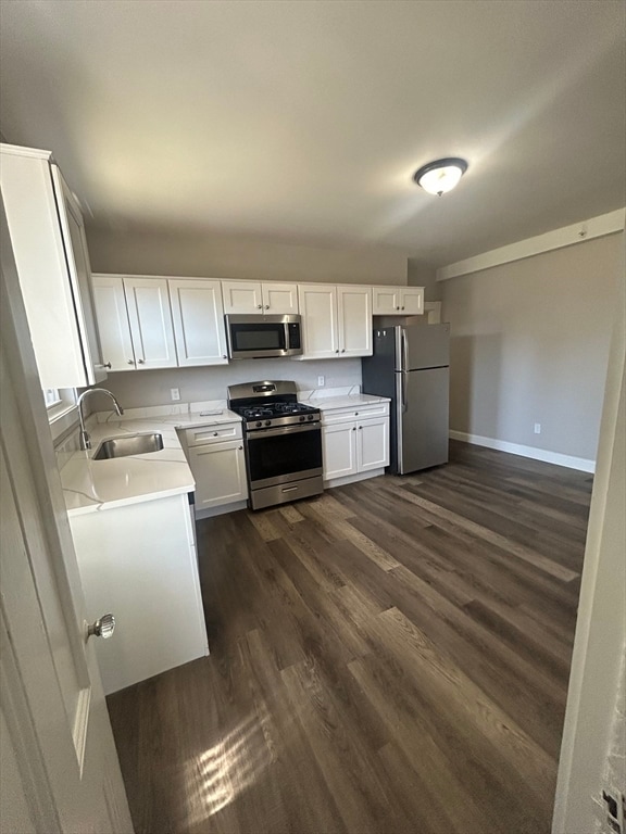 Building Photo - 666 Metropolitan Ave Unit 3