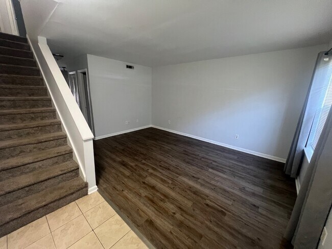 Photo - 111 Timber Ln