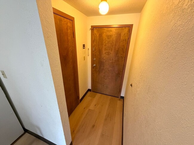 Photo - 106 E Broadway St Unit 9