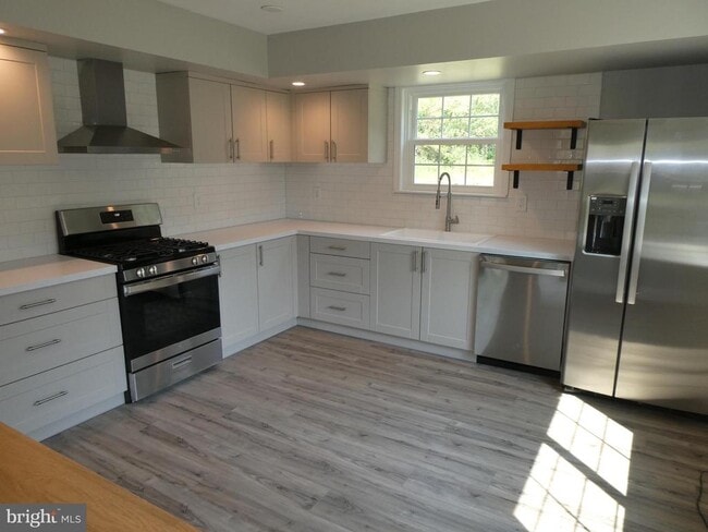 Photo - 10 Grasmur Ct