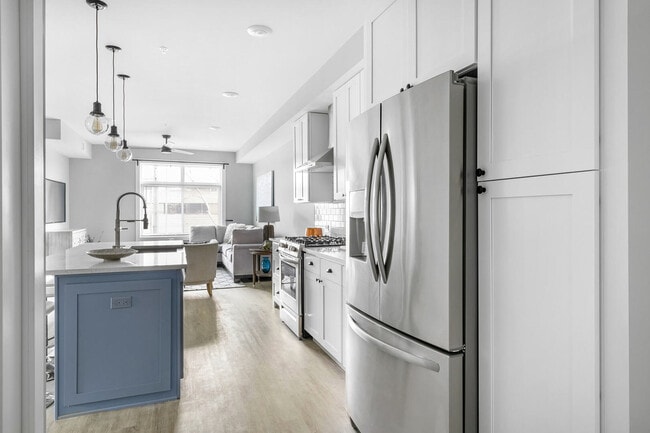 Photo - 504 Lyman Ave Unit 201