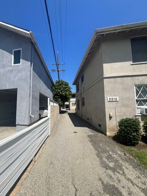 3316 S. Durango Ave.