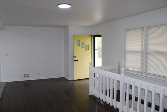 Photo - Newly rehabbed 3 bed - 2 full bath in Glad...