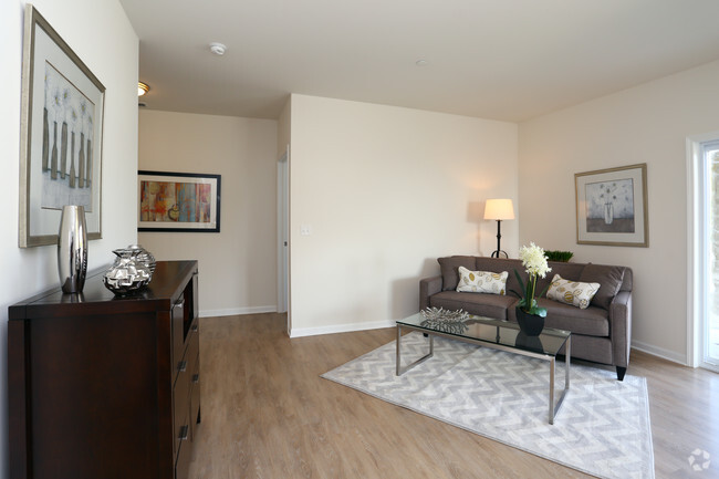 2BR, 2BA - Armstrong - Living Room - Reserve-Mill Creek and Reserve-Greng's Park Apartments