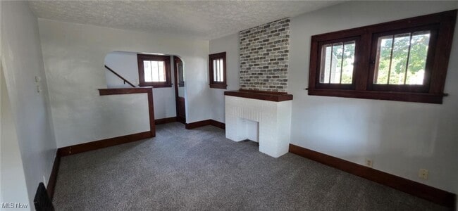 Photo - 623 Cole Ave