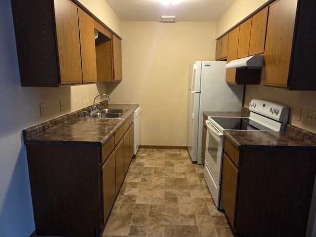 Photo - 1925 Sylvan Way Unit 7