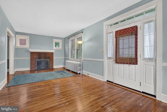 832 Village Rd