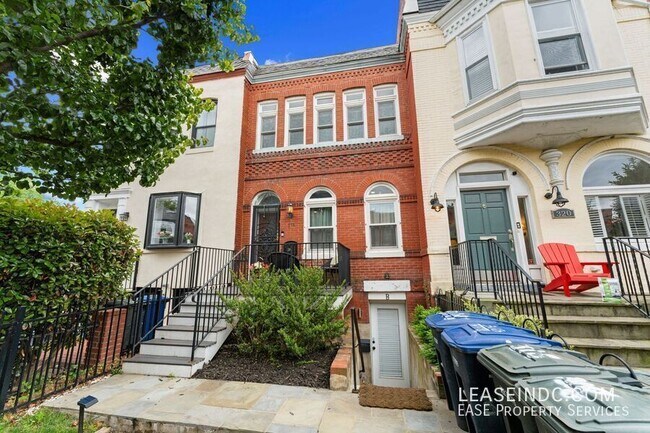 Photo - 318 U St NW