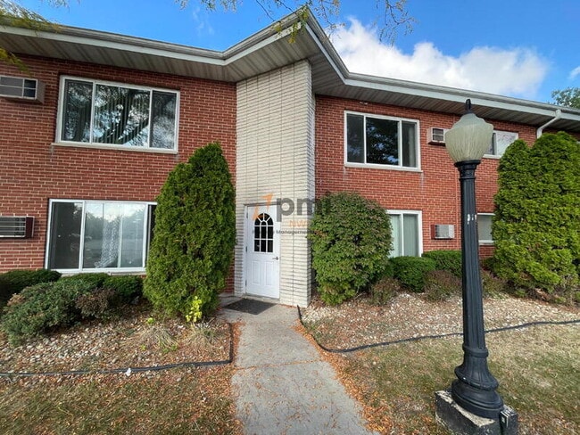 Building Photo - 111 Harrington Ave Unit Apt 16