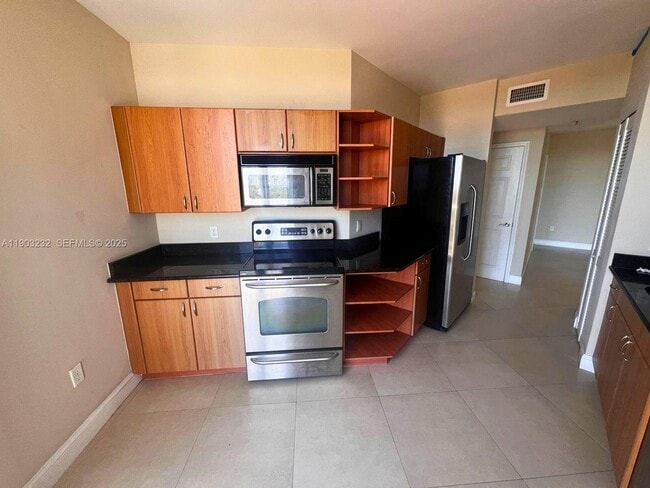 Photo - 2425 SW 27th Ave Unit 1004