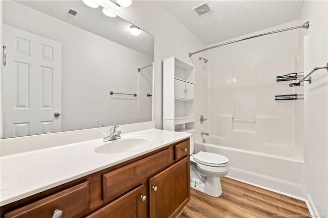 Photo - 96 Rockingham St