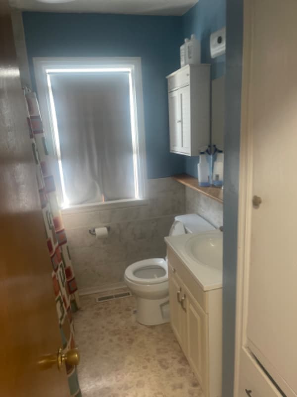 Photo - 623 Clark St