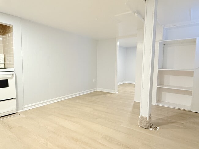 Photo - 1664 Goyeau St Unit Lower