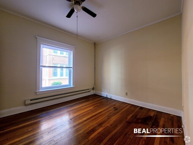 Building Photo - 4423 N Wolcott Ave Unit 2 bed Rental