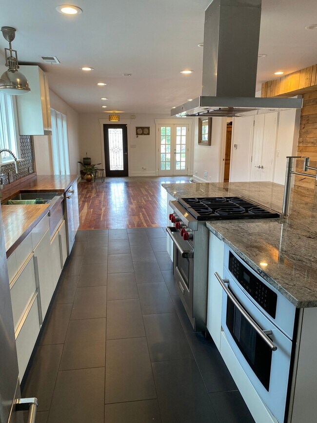 Photo - 7807 S Nagle Ave