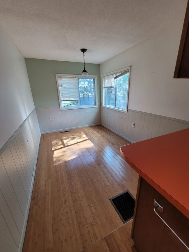 Photo - 723 Lincoln Ave SE Unit A