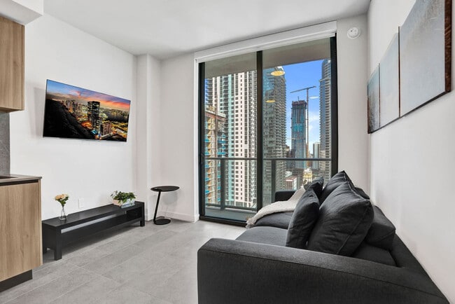 Photo - 121 NE 5th St Unit GO ID1515065P