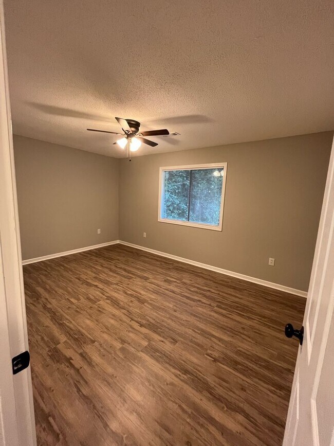 Photo - 2 Bedroom/1.5 Bathroom Townhome in Clemson, SC! Unit 10