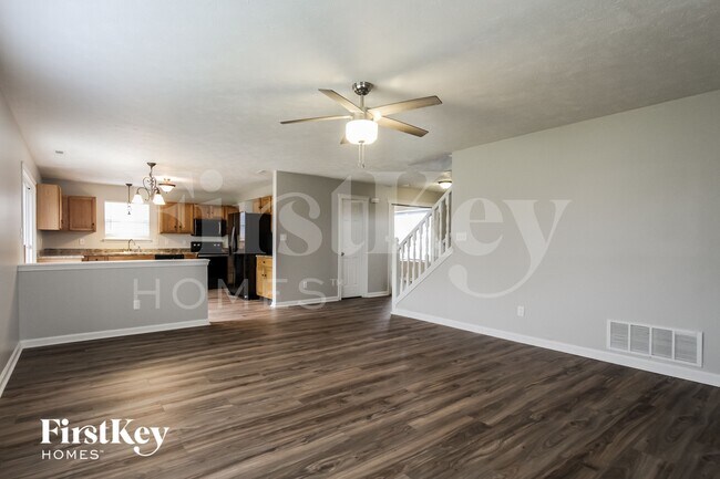 Photo - 4827 Lakestone Dr