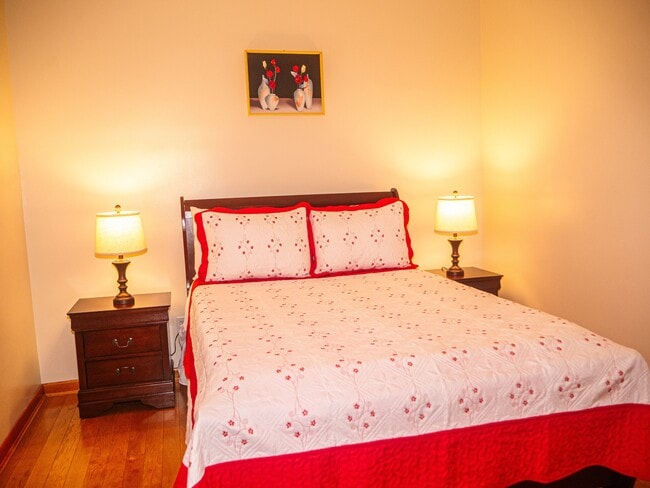 Building Photo - 45-23 40th St Rental