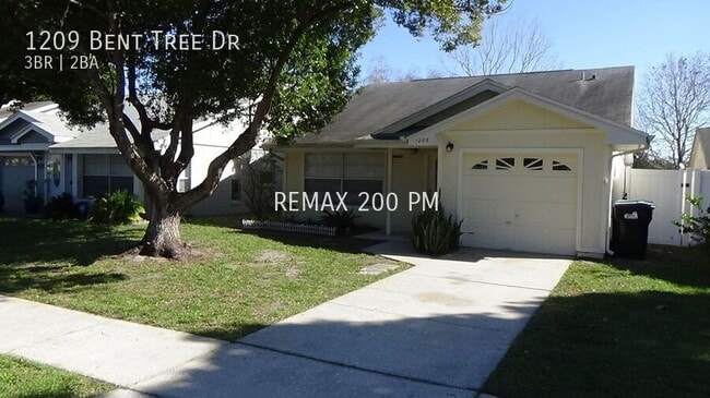 Building Photo - 1209 Bent Tree Dr Rental