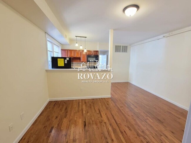 Photo - 1305 Clinton Ave Unidad 5