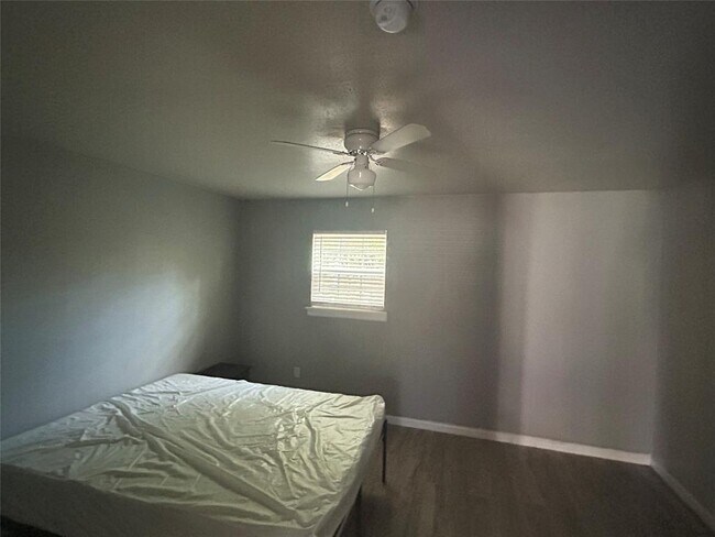 Photo - 901 Parmer Ave Unit 3