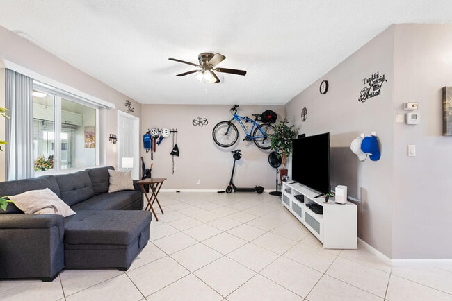 Photo - 2100 NE 38th St Unit 205