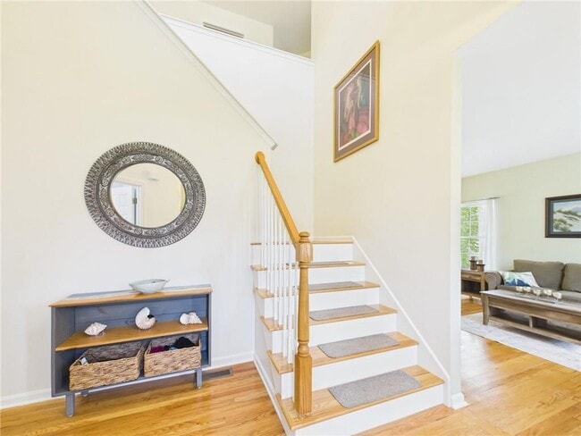 Photo - 23 Beechwood Hollow