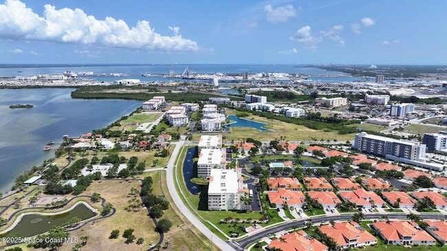 732 Bayside Dr Unit 304