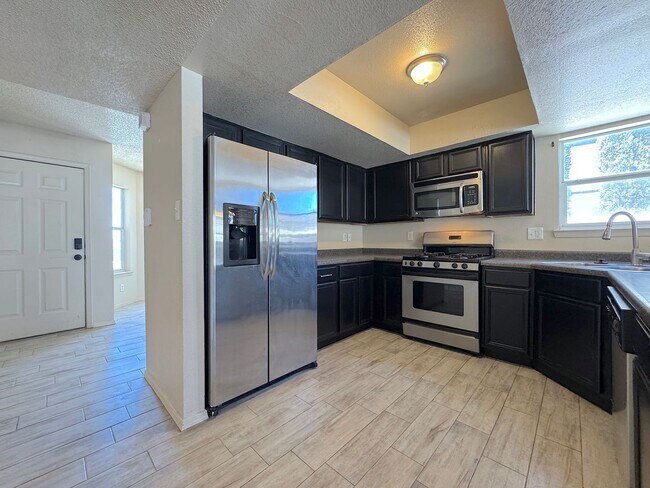Photo - East El Paso 4 bed 2.5 bath