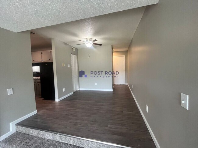 Photo - 2824 S Osage Ave Unidad 302