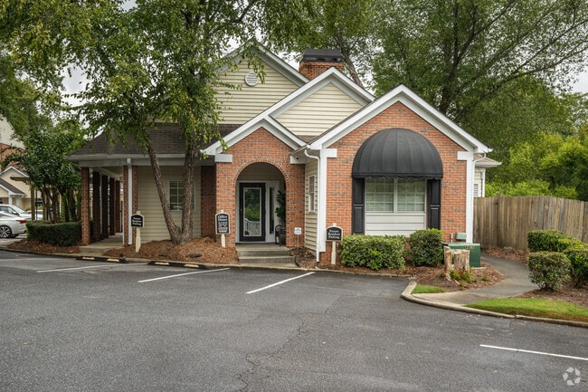 Building Photo - Lakeshore Crossing Rental