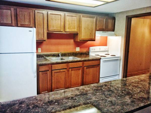 Building Photo - Larkspur Rental