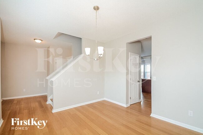 Photo - 4037 Mantua Way