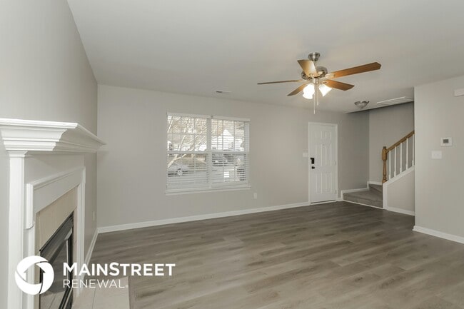 Photo - 5728 Fairchase Ave