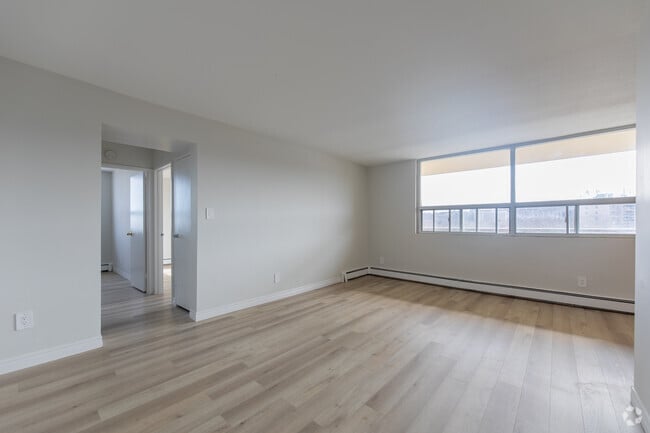 2 chambres, 1 salle de bain - Salon - Kings Forest Manor