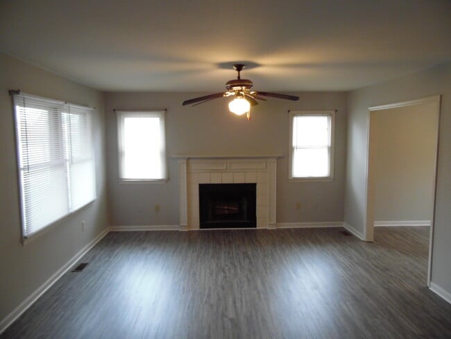 Photo - 4456 Hartland Pkwy