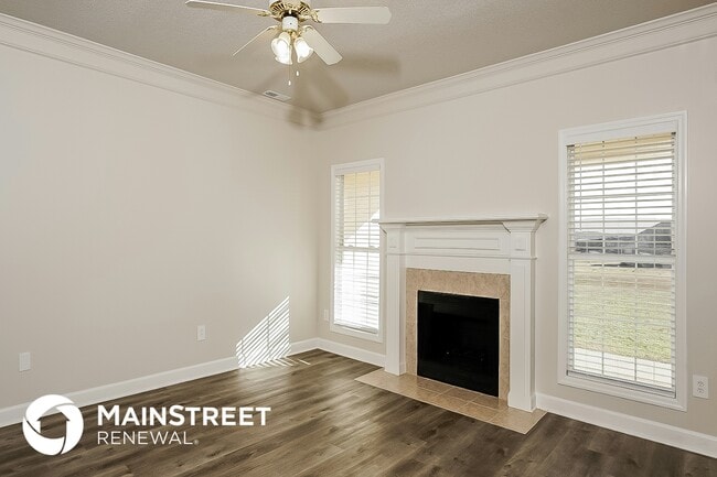 Photo - 285 Maple Leaf Dr