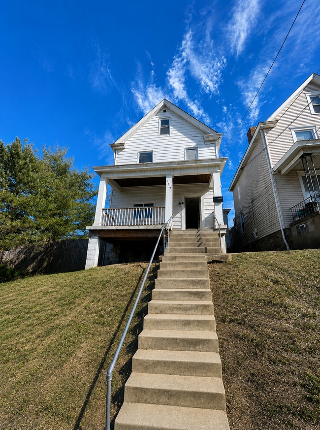 Building Photo - 1529 Napoleon St