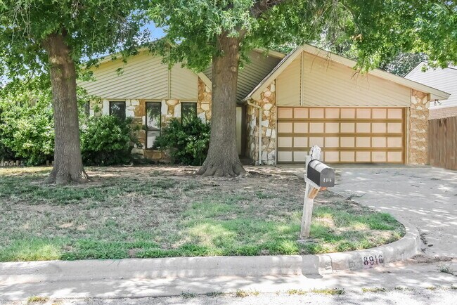 Building Photo - 8916 Northridge Terrace