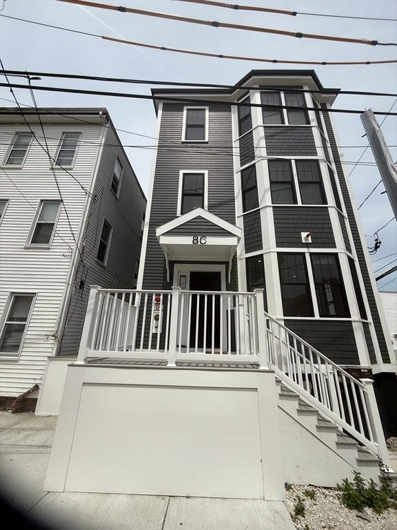 Building Photo - 8 Ford St Unit 1